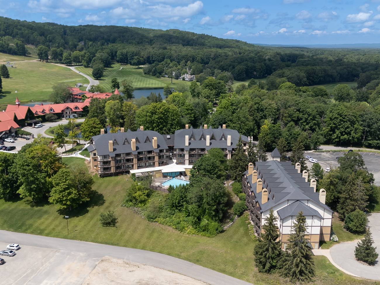 A drone shot of the hotels at The Highlands